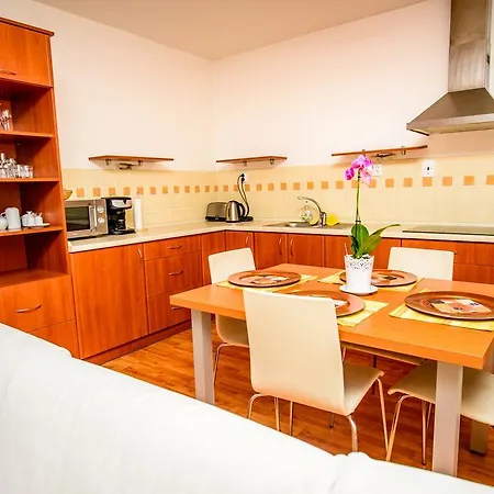 Apartment Downtown Zilina Exterior photo
