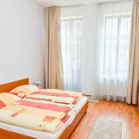 Apartment Downtown Zilina Exterior photo